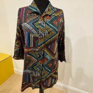 Colorful, cozy 3/4-sleeve geometric tunic top with pockets, S runs large